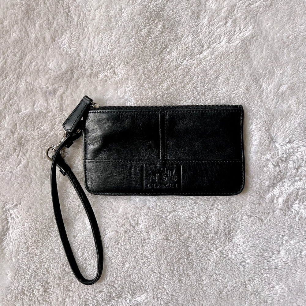 COACH | mini wristlet.